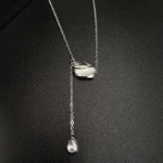 سلسال ندى الورق – Leaf Dew Necklace